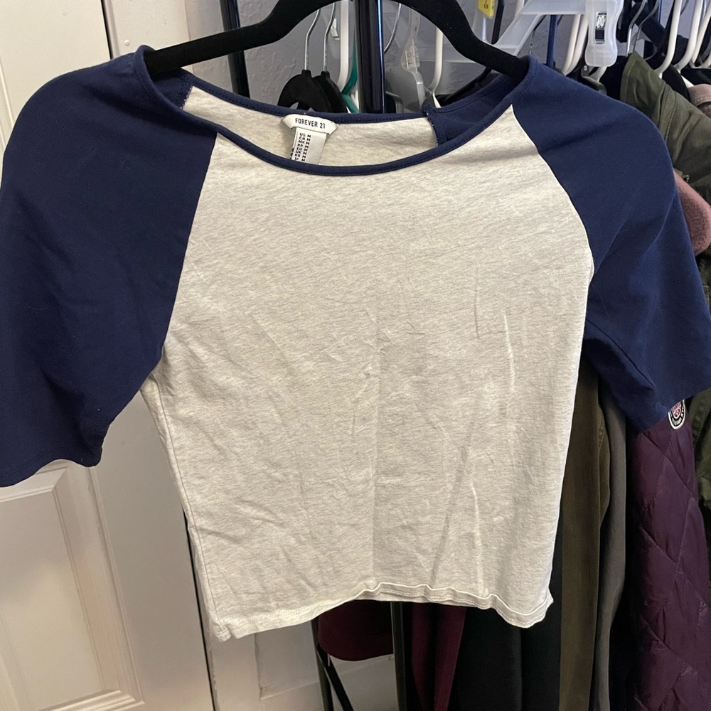 Forever 21 cropped navy blue baseball/raglan tee